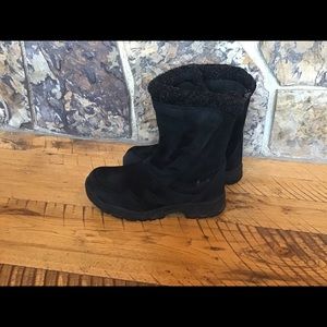 Sorel suede Waterfall Thinsulate boots